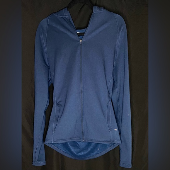 Navy blue sweater - Picture 1 of 1